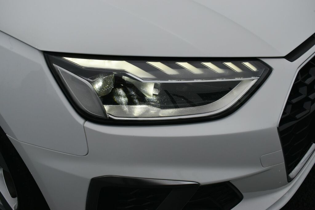 Audi A4 Saloon YD72DBO White #3