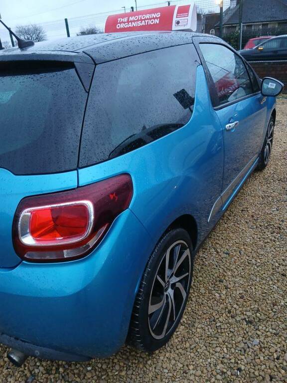 Citroen DS3 1.2 Puretech Dstyle Plus - 2015 64 EJ64ZWM Blue #4