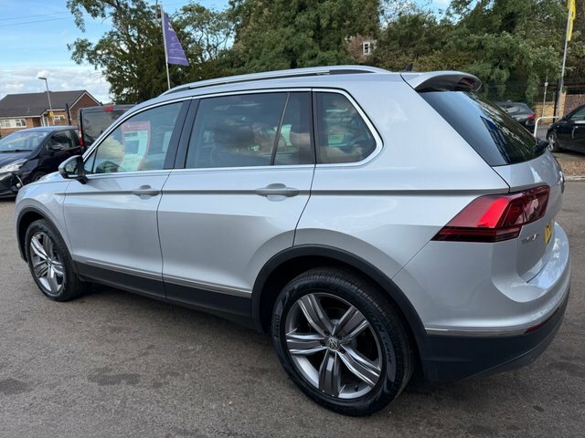 Volkswagen Tiguan Tdi Sel Suv YF68ZVZ Silver #4