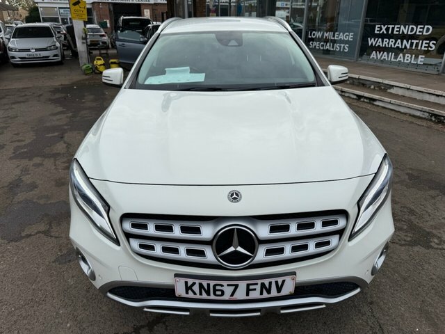 Mercedes-Benz GLA Class Gla200d Sport Premium Suv KN67FNV White #2
