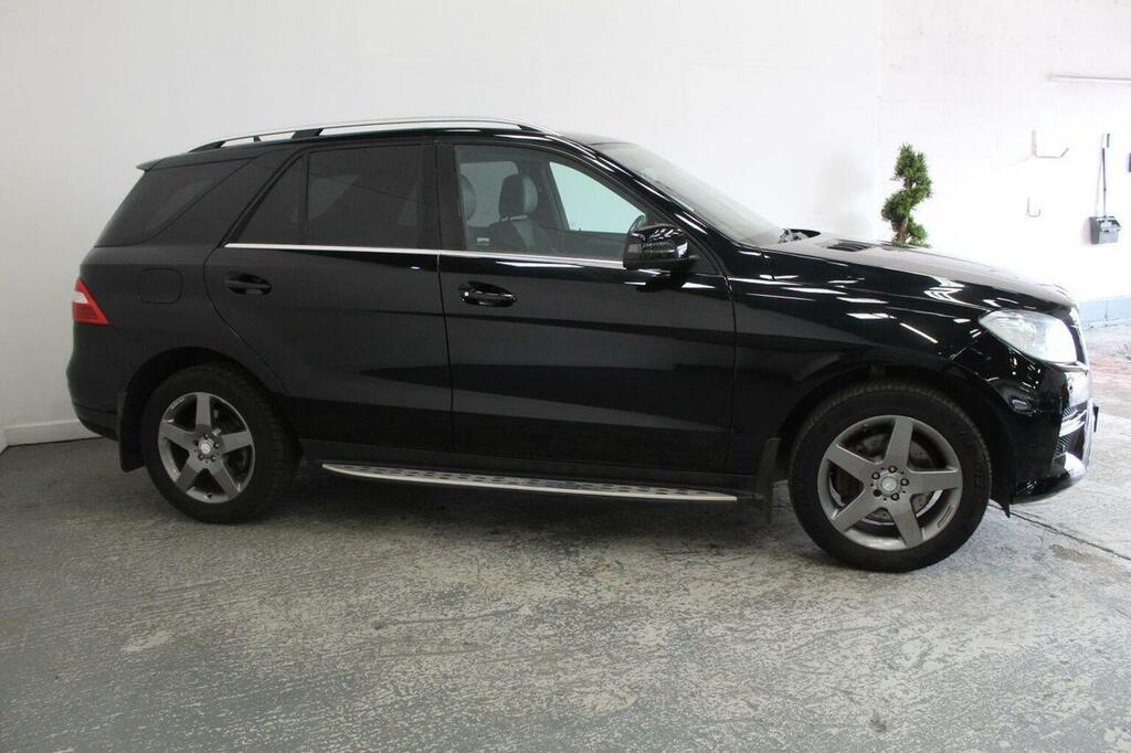 Mercedes-Benz M Class Suv 3.0 Ml350 V6 Bluetec Amg Sport G-tronic 4Wd Eu Black #3
