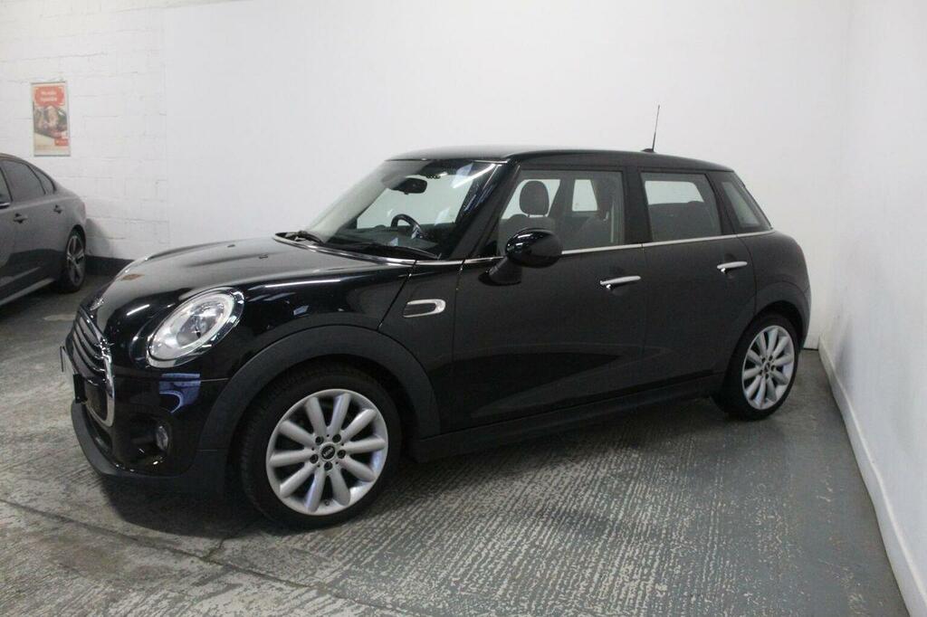 Mini Hatch Hatchback 1.5 Cooper D Euro 6 Ss 201818 YG18OFA Black #2