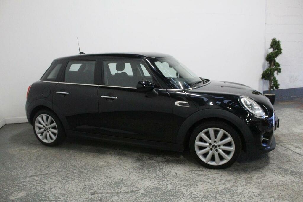 Mini Hatch Hatchback 1.5 Cooper D Euro 6 Ss 201818 YG18OFA Black #3