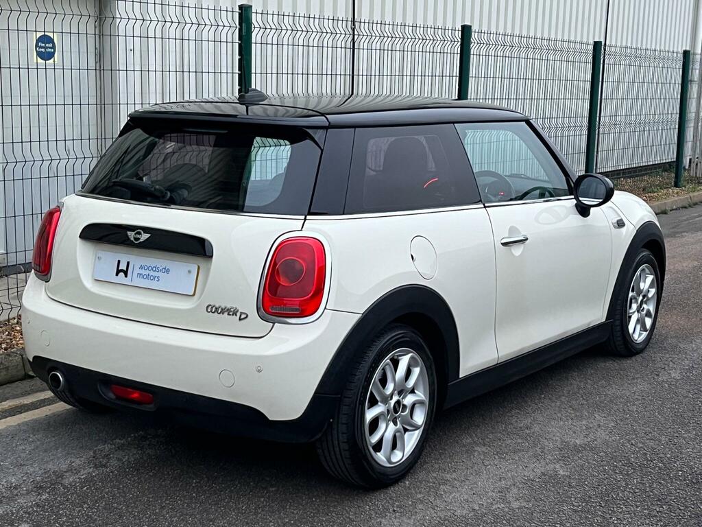 Mini Hatch 1.5 Cooper D Euro 6 Ss GU17LCY White #2