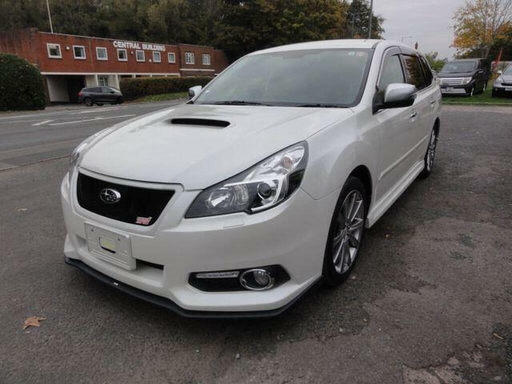 Subaru Legacy 2.0 Gt B Spec Dit 4Wd Sti Styling White