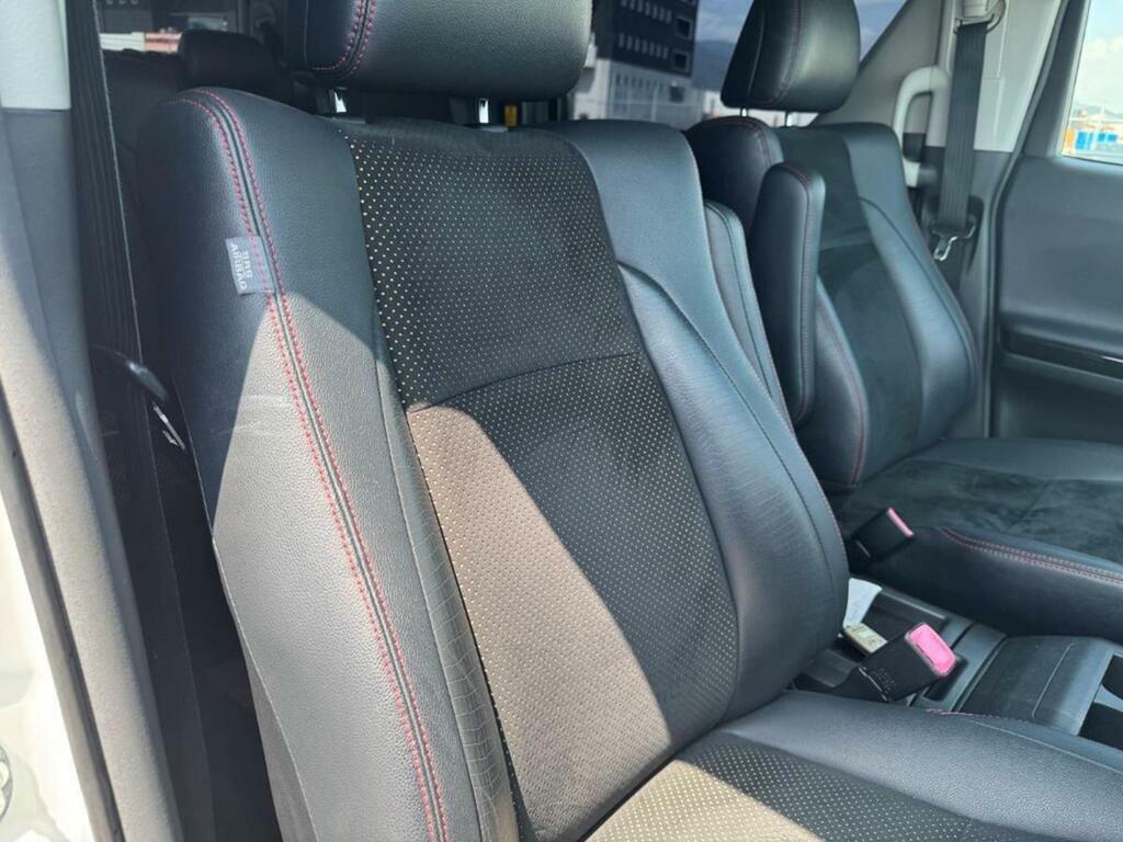 Toyota Vellfire Golden Eyes 2 Edition 50 000 Bimta Cert 2.4 White #6