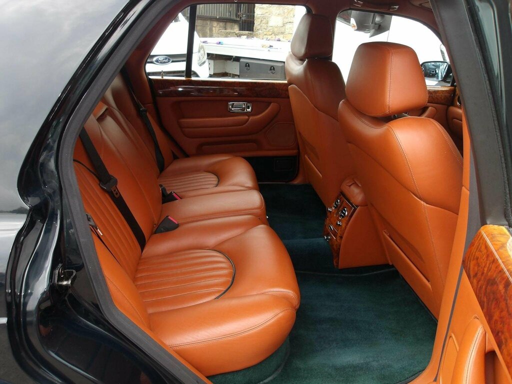 Bentley Arnage V8 #16