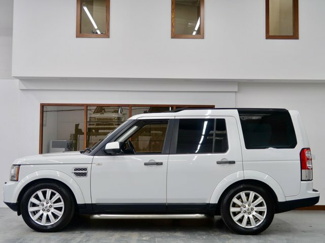 Land Rover Discovery 4 V8 Mpv YD63NXF White #3