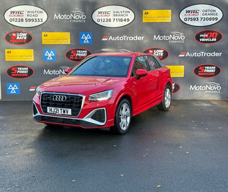 Audi Q2 2L S Line Red