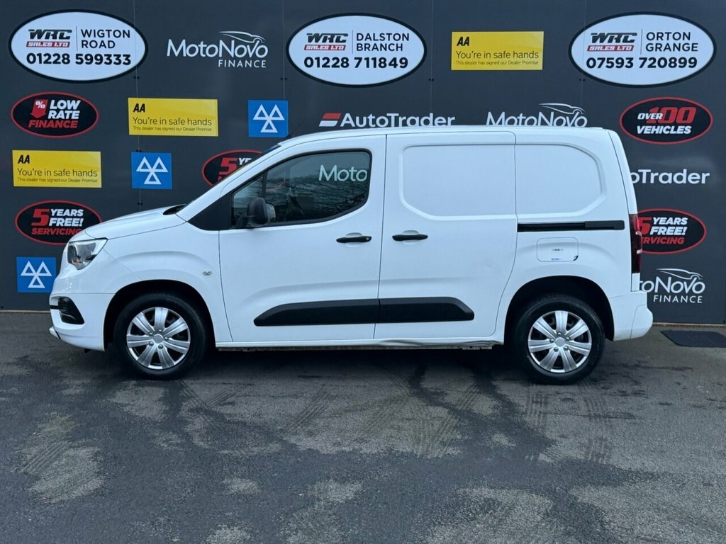 Vauxhall Combo 1.6L Sportive White #2