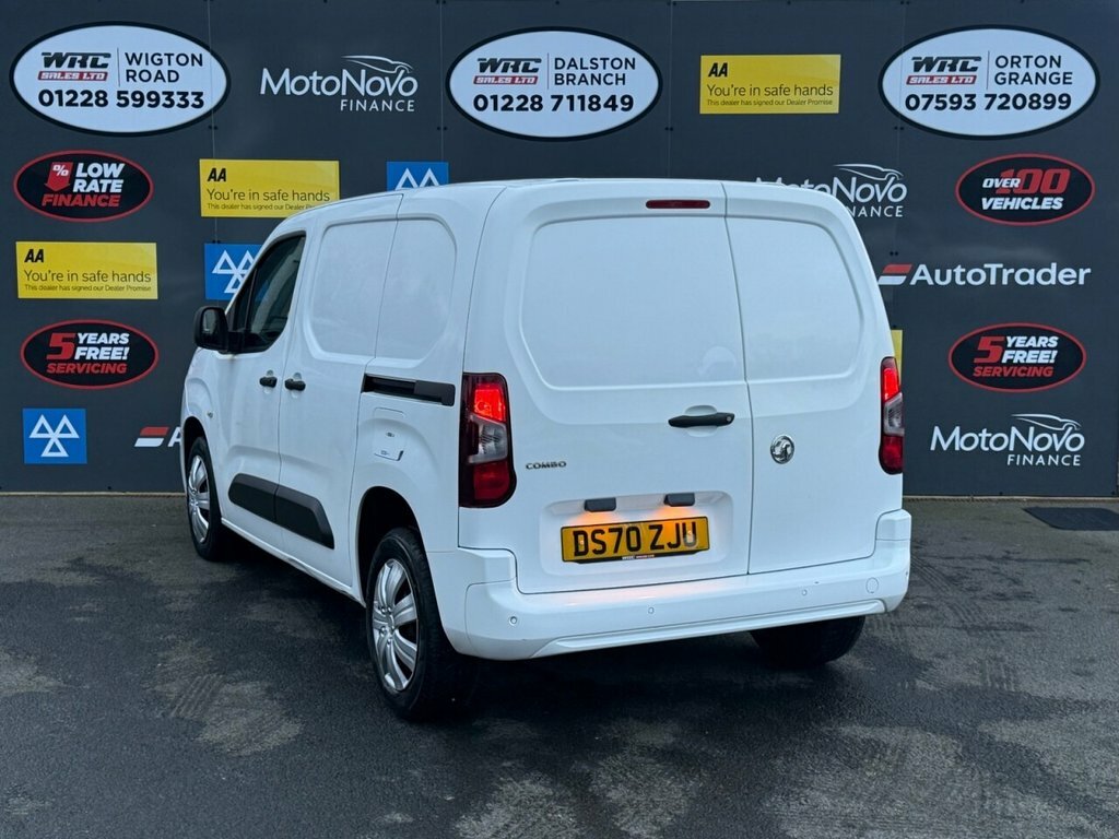 Vauxhall Combo 1.6L Sportive White #3