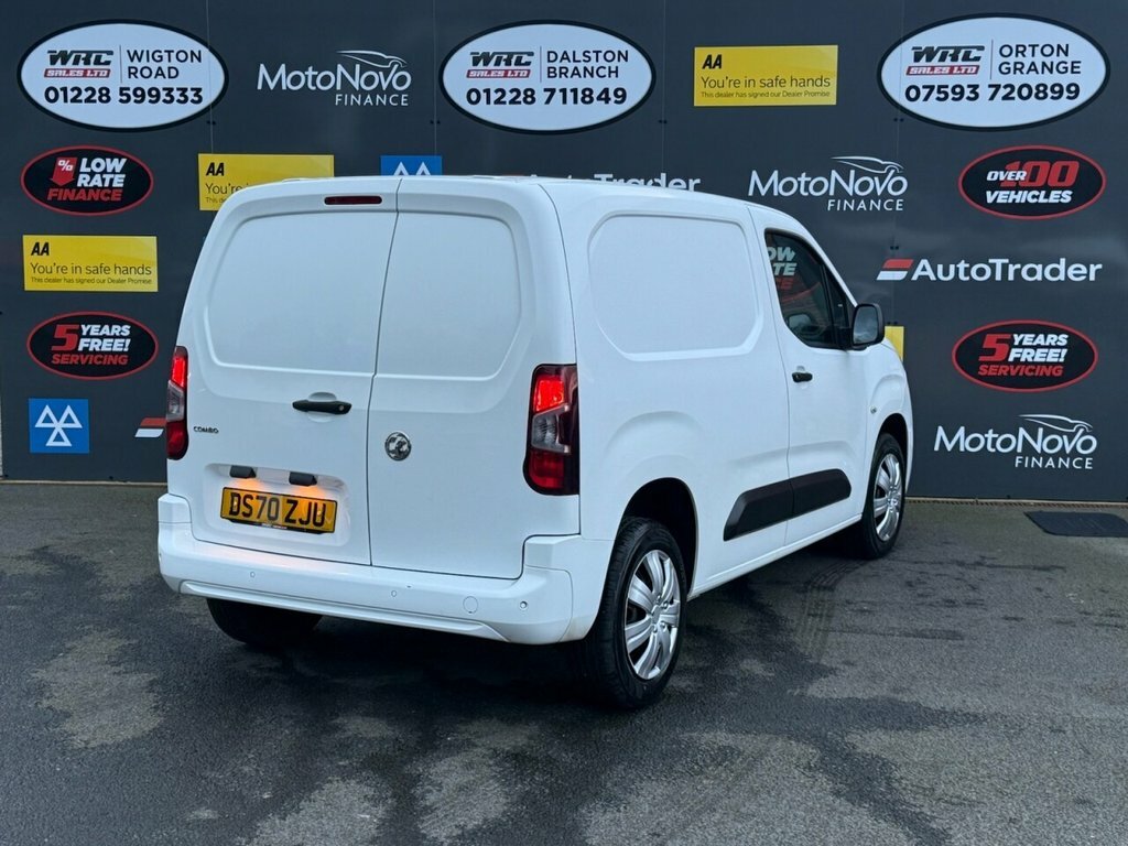 Vauxhall Combo 1.6L Sportive White #6