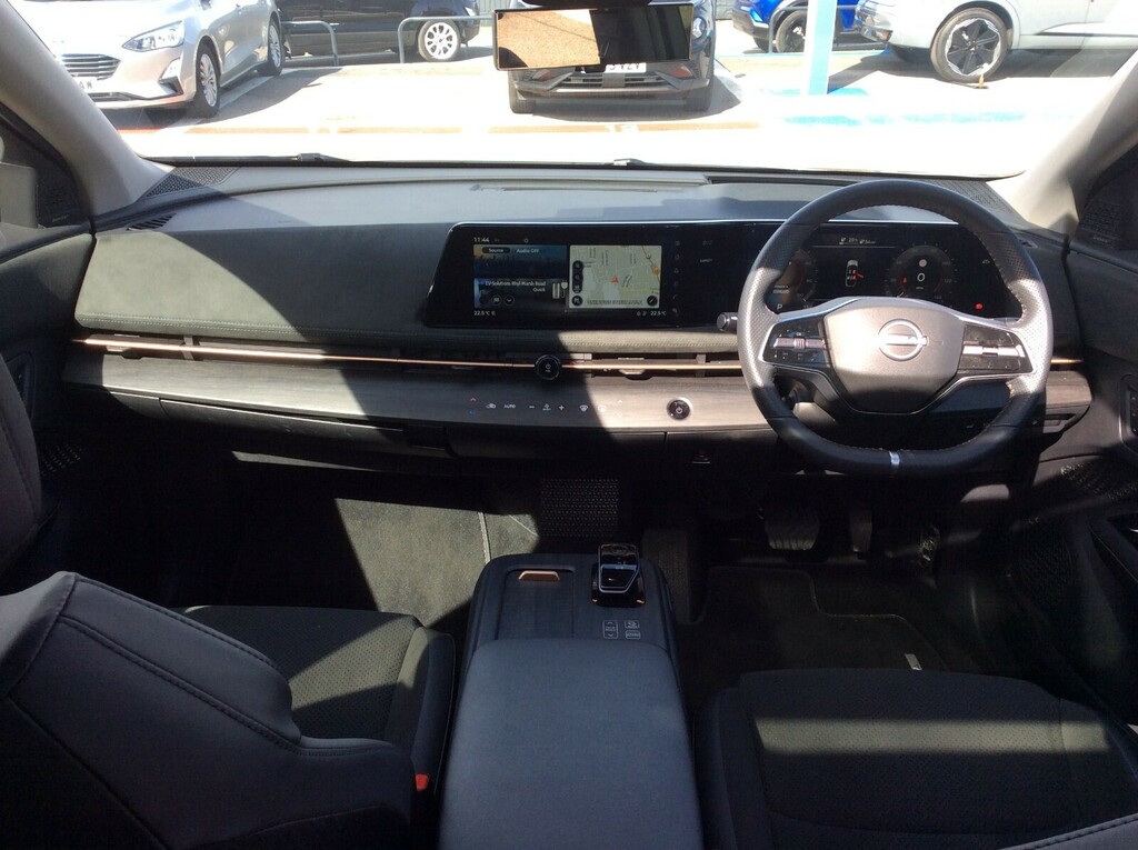 Nissan Ariya Evolve 178Kw 87Kwh 22Kwch CX74TZE Black #2