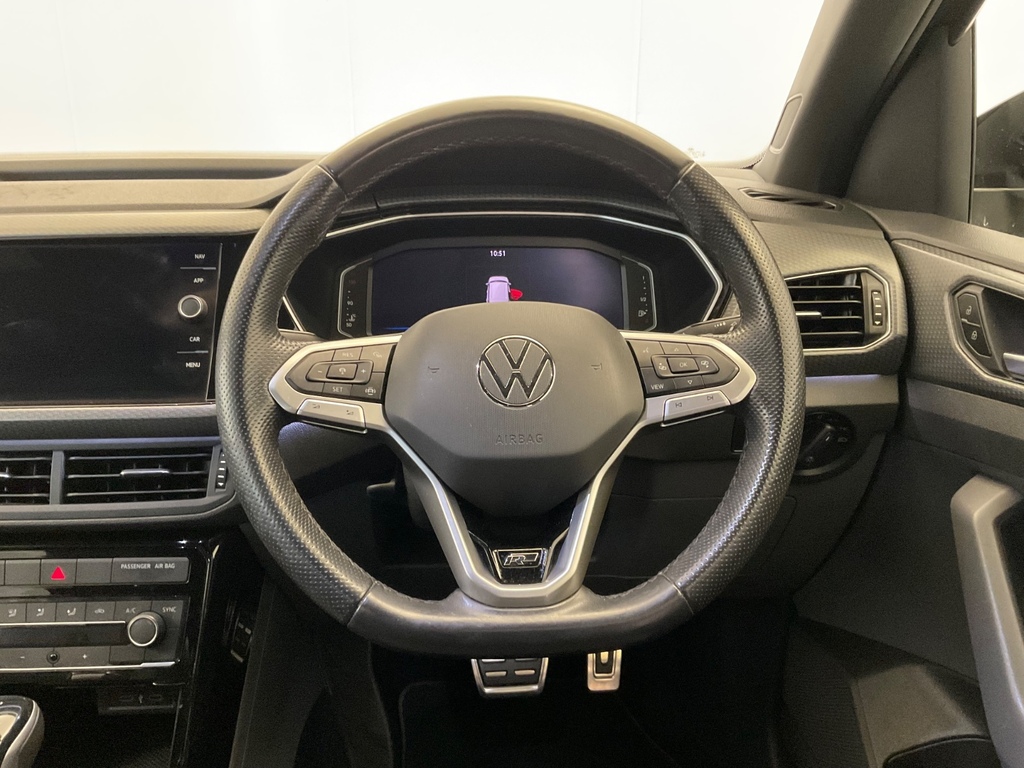 Volkswagen T-Cross 1.0 Tsi 115 R-line Dsg DF70LBV Black #3