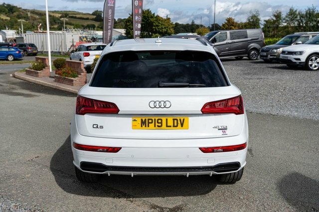 Audi Q5 2.0 Tdi 40 Black Edition Suv S Tronic Q MP19LDV White #5