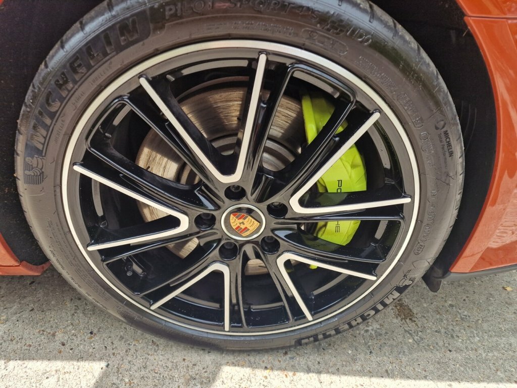 Porsche Panamera 2.9L 4S Orange