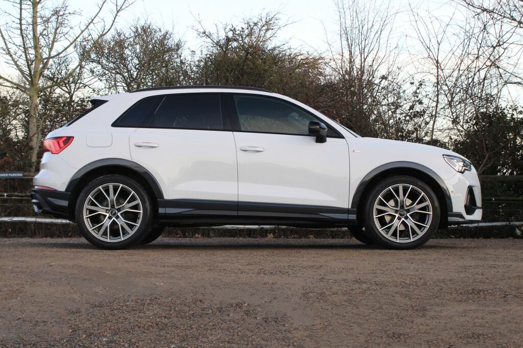 Audi Q3 1.5 Tfsi Cod 35 Vorsprung S Tronic Euro 6 Ss FL19ZWD White #2