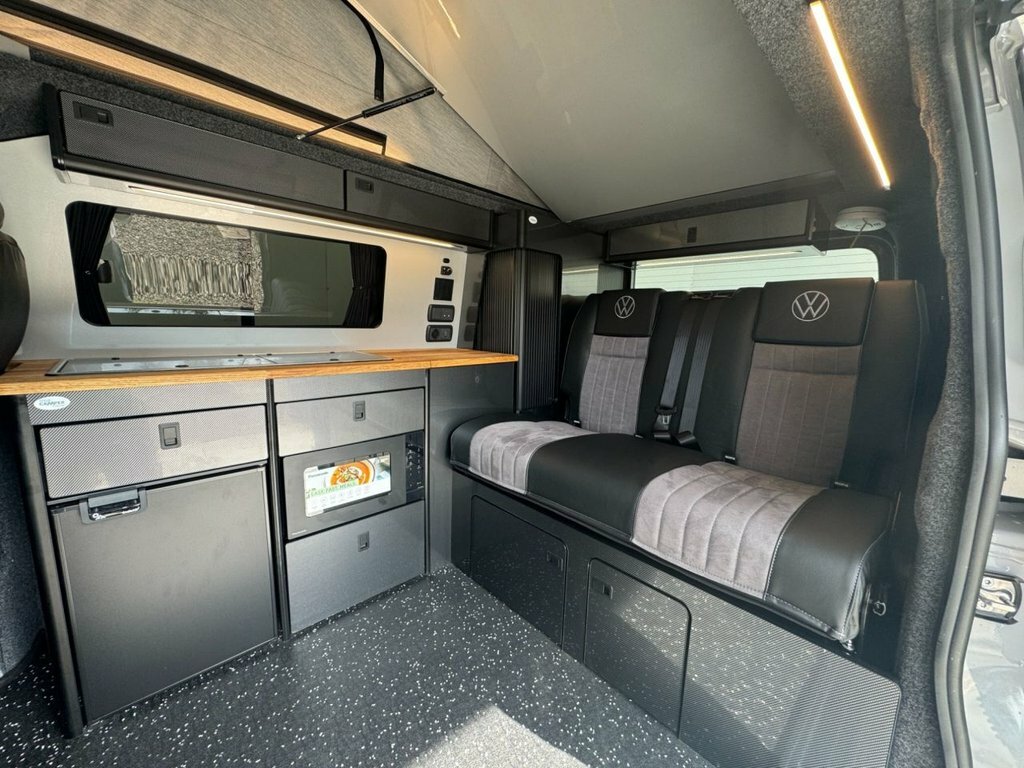 Volkswagen Transporter 2.0 Tdi Commerce Plus T28 Swb 110Bhp 2025 Model Ne Grey