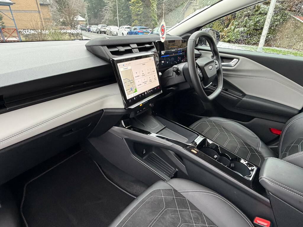 Ford Puma Premium 43 Kwh Standard Range 1 Speed SP25HKL Black #6
