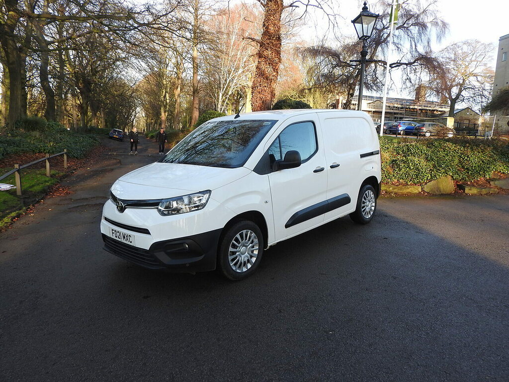Toyota Proace City 1.5 Bluehdi Icon Short Panel Van White #3