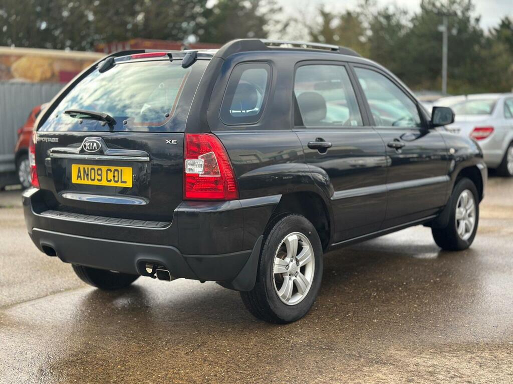 Kia Sportage Suv 2.0 Crdi Xe 2Wd 201010 Black #4