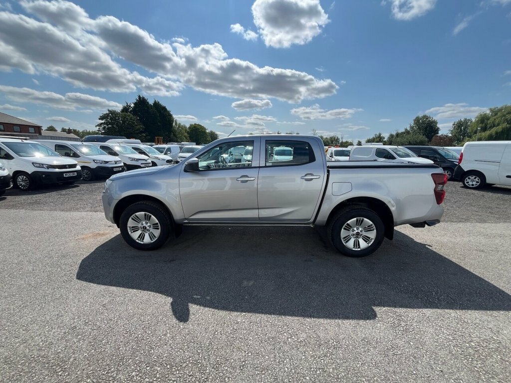 Isuzu D-Max 1.9L Dl20 YX71ZPO Silver #2