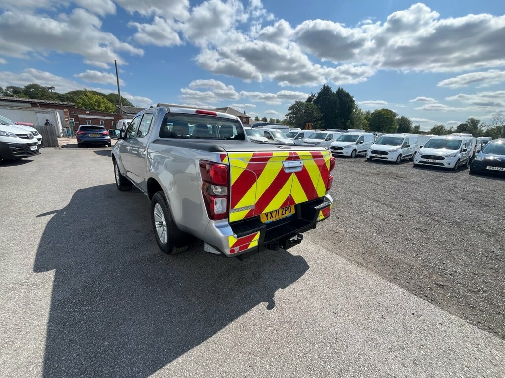 Isuzu D-Max 1.9L Dl20 YX71ZPO Silver #4