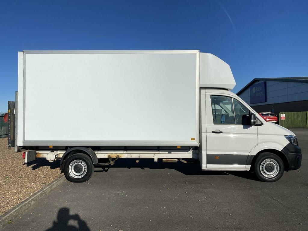 Volkswagen Crafter 2.0 Tdi Cr35 140Bhp Startline Lwb Etg Luton Vq White