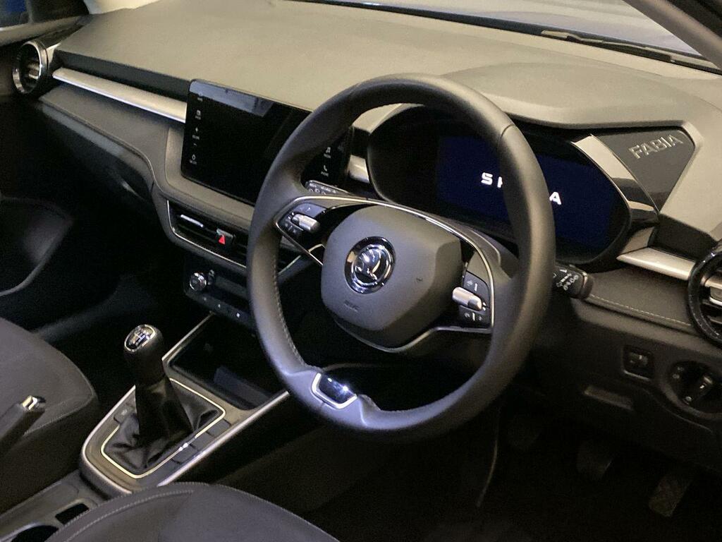 Skoda Fabia 1.0 Tsi Se L Nav Nq ST74BGX Blue #4
