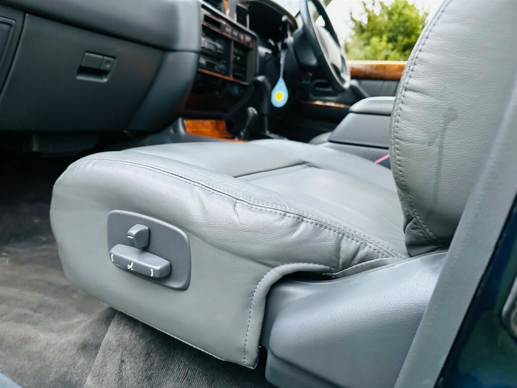 Toyota Land Cruiser Amazon 1997 R VX Amazon Green #47
