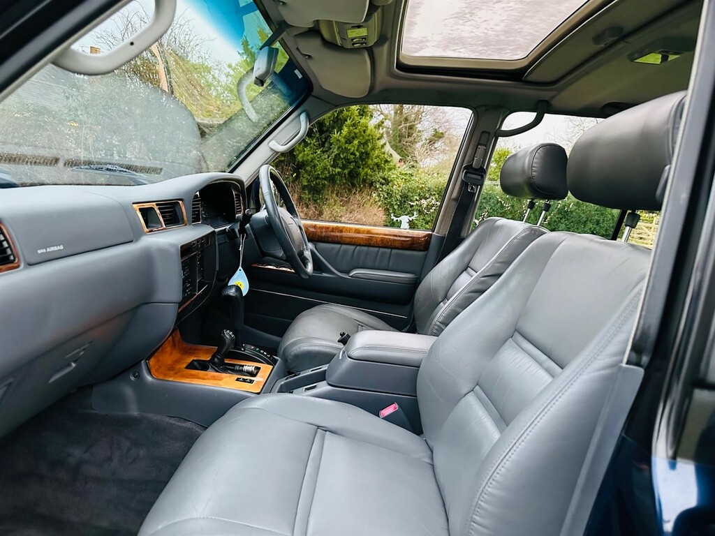 Toyota Land Cruiser Amazon 1997 R VX Amazon Green #44