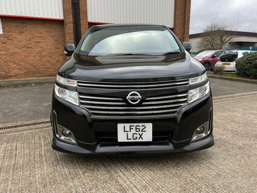 Nissan Elgrand 2.5 Highway Star 8 Seats Black #2