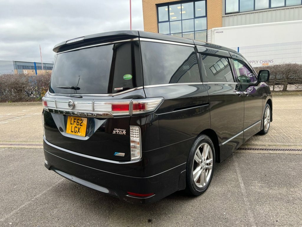Nissan Elgrand 2.5 Highway Star 8 Seats Black #5