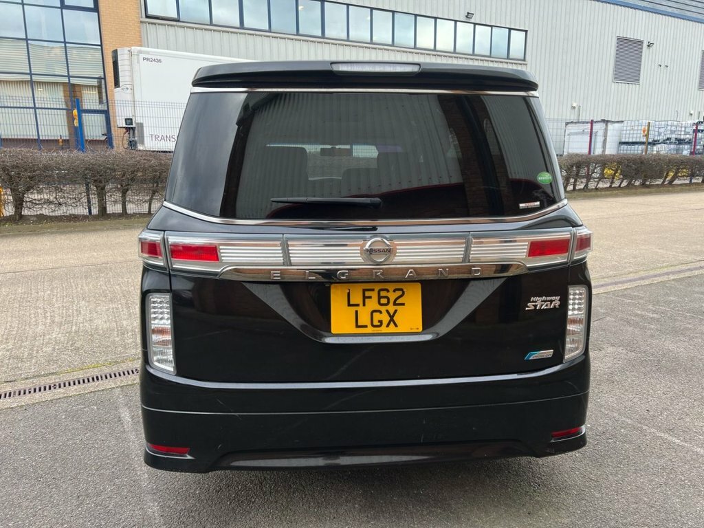 Nissan Elgrand 2.5 Highway Star 8 Seats Black #6