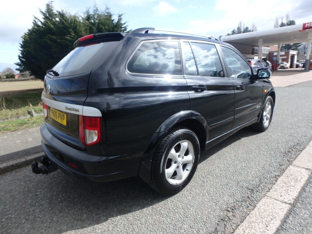SsangYong Kyron 2.0Td Se Station Wagon Black #7
