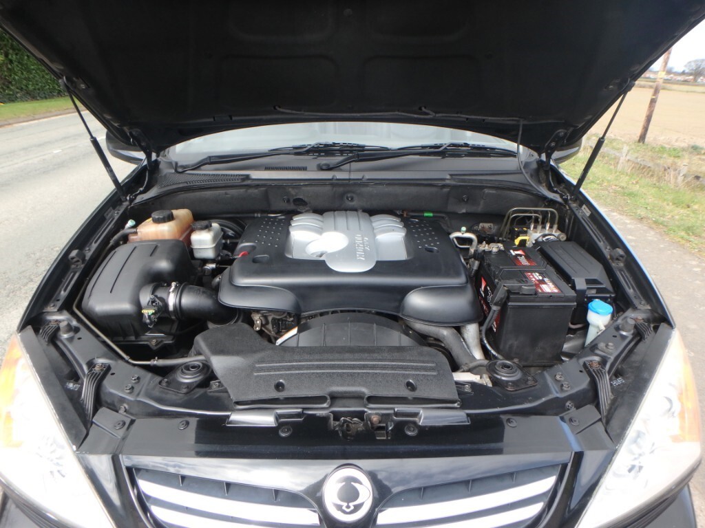 SsangYong Kyron 2.0Td Se Station Wagon Black #16