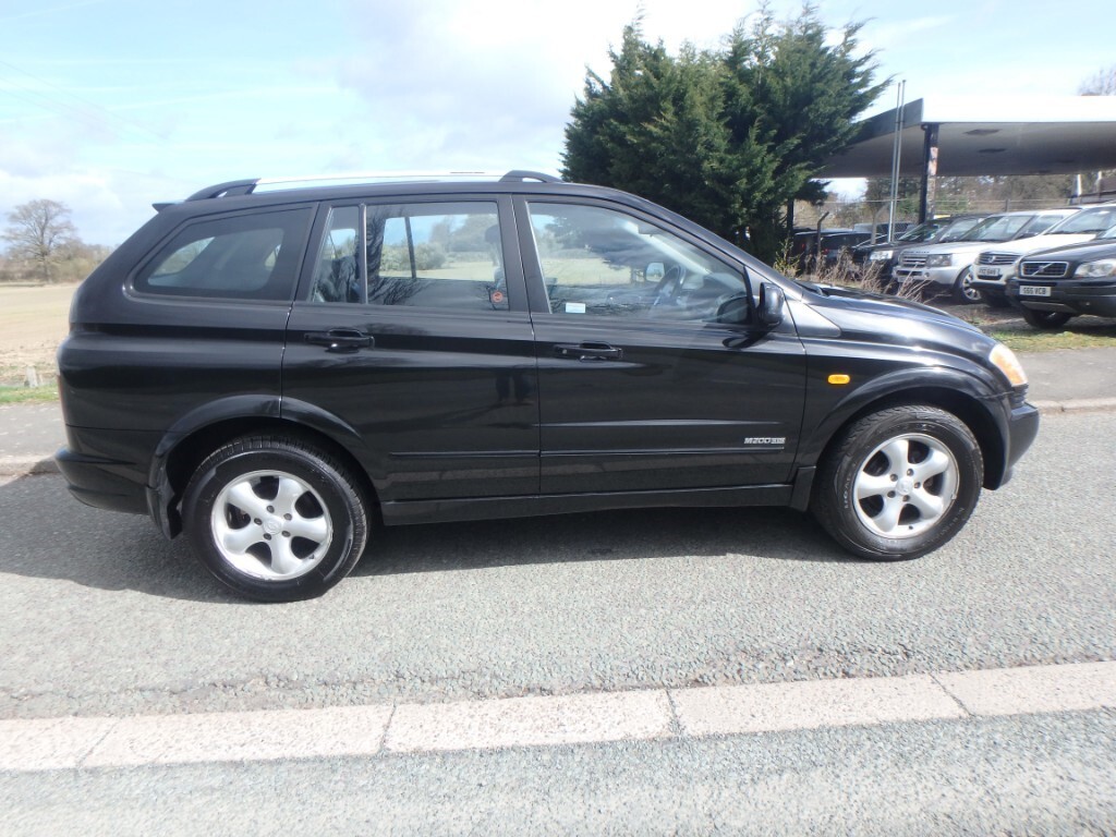 SsangYong Kyron 2.0Td Se Station Wagon Black #8