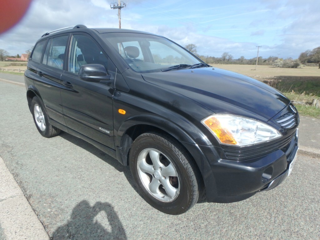SsangYong Kyron 2.0Td Se Station Wagon Black #1