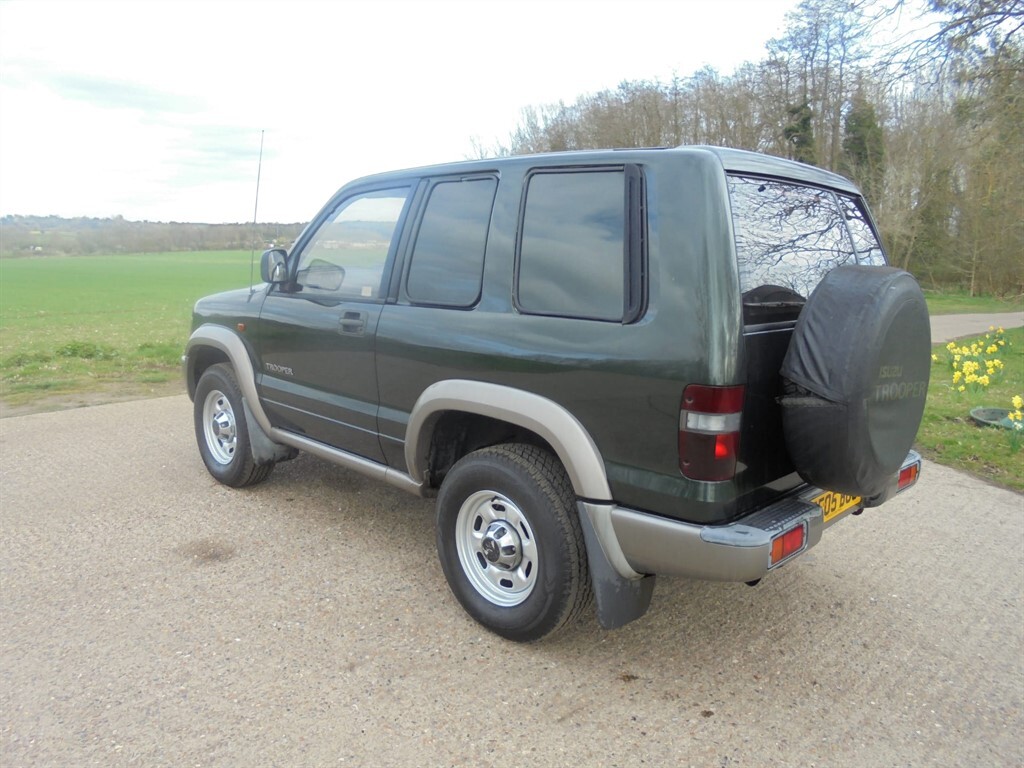 Isuzu Trooper 3.0 Td Insignia 4X4 Green #3