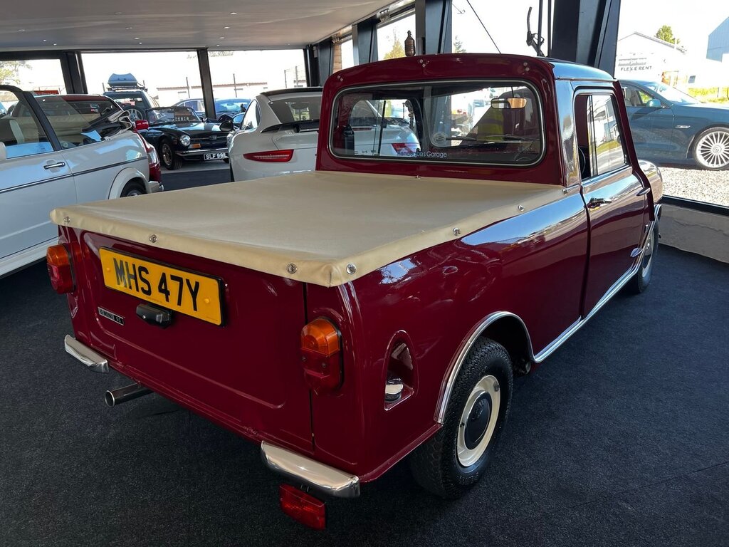 Austin MINI Cooper Shorty U7493 Red #13