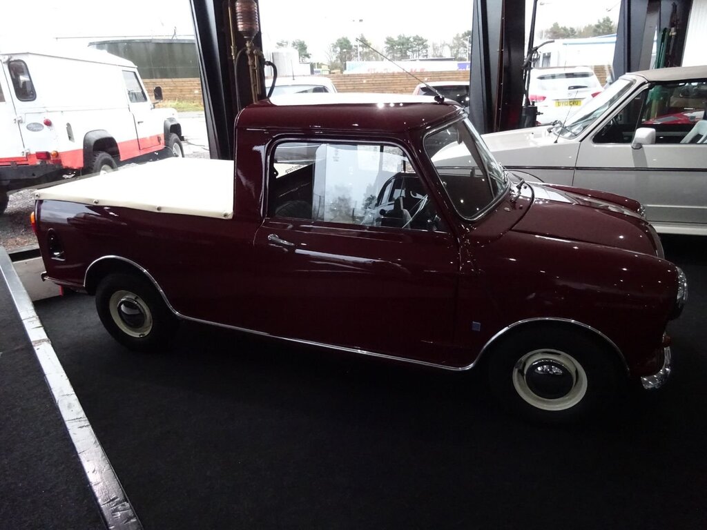 Austin MINI Cooper Shorty U7493 Red #18