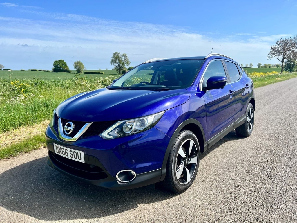 Nissan Qashqai+2 1.5 Dci N-tec 2Wd Red #6