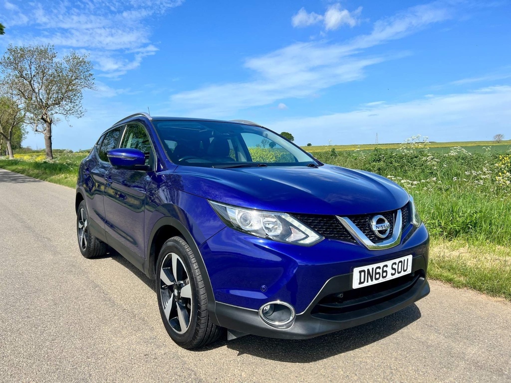 Nissan Qashqai+2 1.5 Dci N-tec 2Wd Red #3