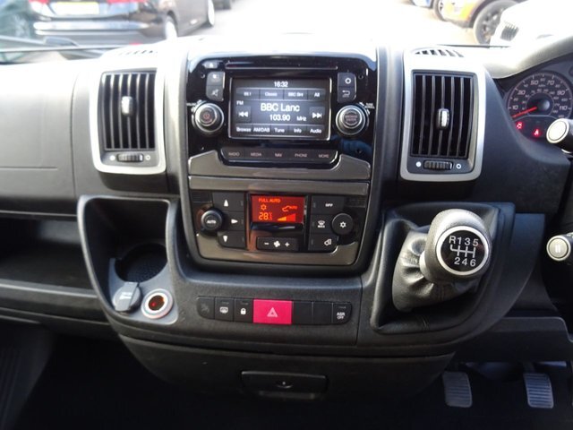 Peugeot Elddis Mpv White #20