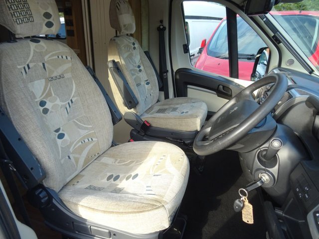 Peugeot Elddis Mpv White #7