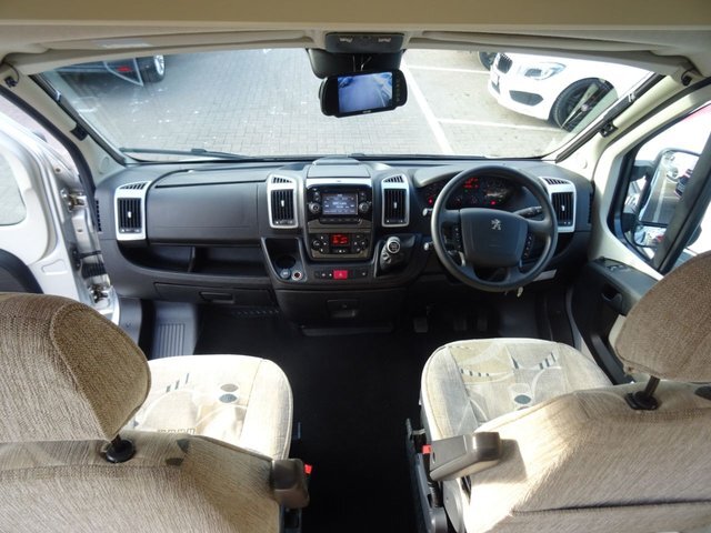Peugeot Elddis Mpv White #8