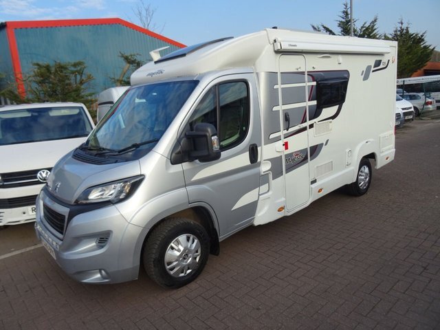 Peugeot Elddis Mpv White #1