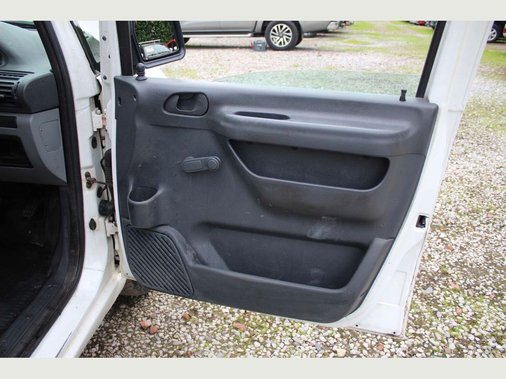 Citroen Dispatch 2.0 L Hdi 900Kg Pv White #32